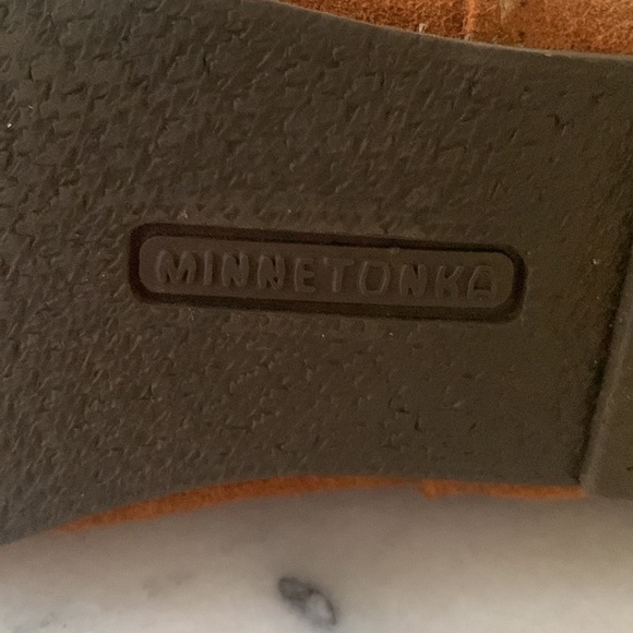 Minnetonka Leather Moccasin Boots 3 Layer Frayed  -Famous ! size 5 - Picture 7 of 8